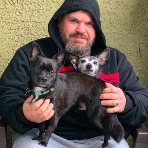 Welcome to Kimberly's Kloset - Picture 3 of 4